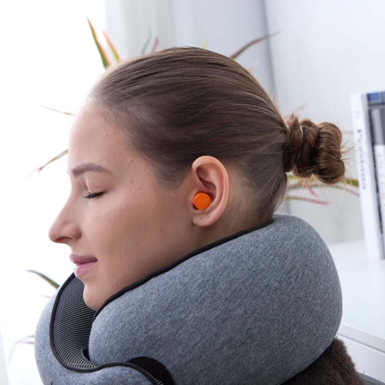LoexAir Travel Pillows: How to Pick the Right One for Your Trips